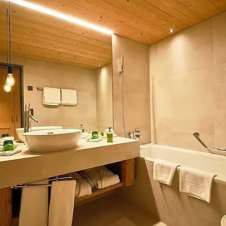 Le Grand Hotel 4*
